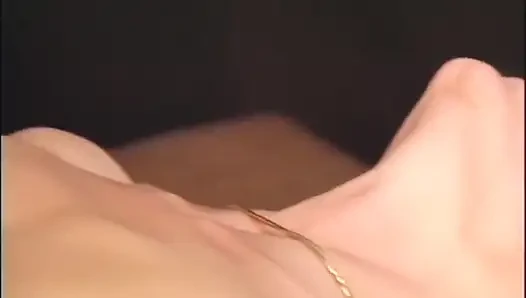Dövmeli lezbiyen dildo amına giriyor