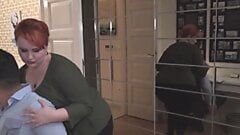 Stiefmutter mit dickem Hintern verführt glücklichen Stiefsohn, asmr Casting