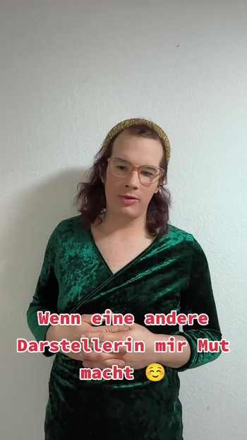 Kad mi druga glumica da ☺️ hrabrosti