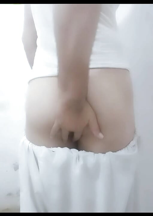 Desi boy anal masturbation and handfree cum