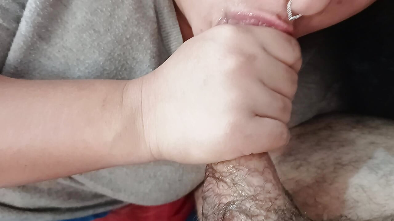 LA MEJOR FELACIÓN ES LA SUYA, DEVORANDO Y YENDO HASTA EL FONDO DE LA POLLA