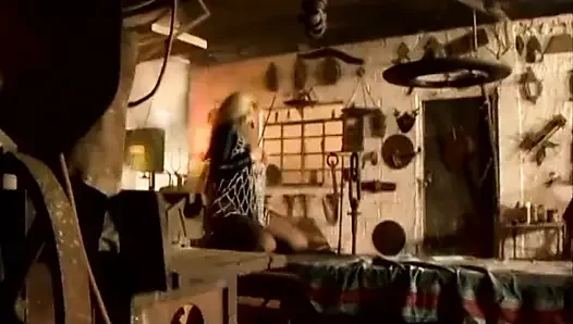 Beutiful girl takes big dick in dirty garage
