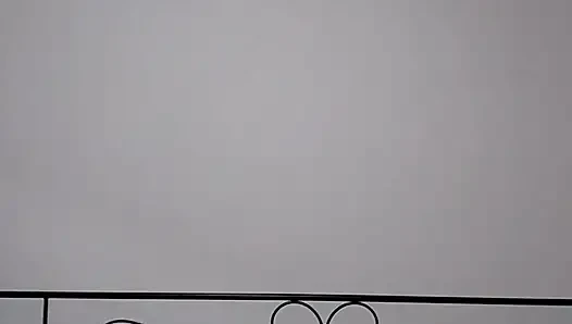 Я собираюсь трахнуть тебя, сучка, чтобы никто не смог трахнуть тебя! Я отведу тебя туда, где ты раньше не был, давай, кончу.