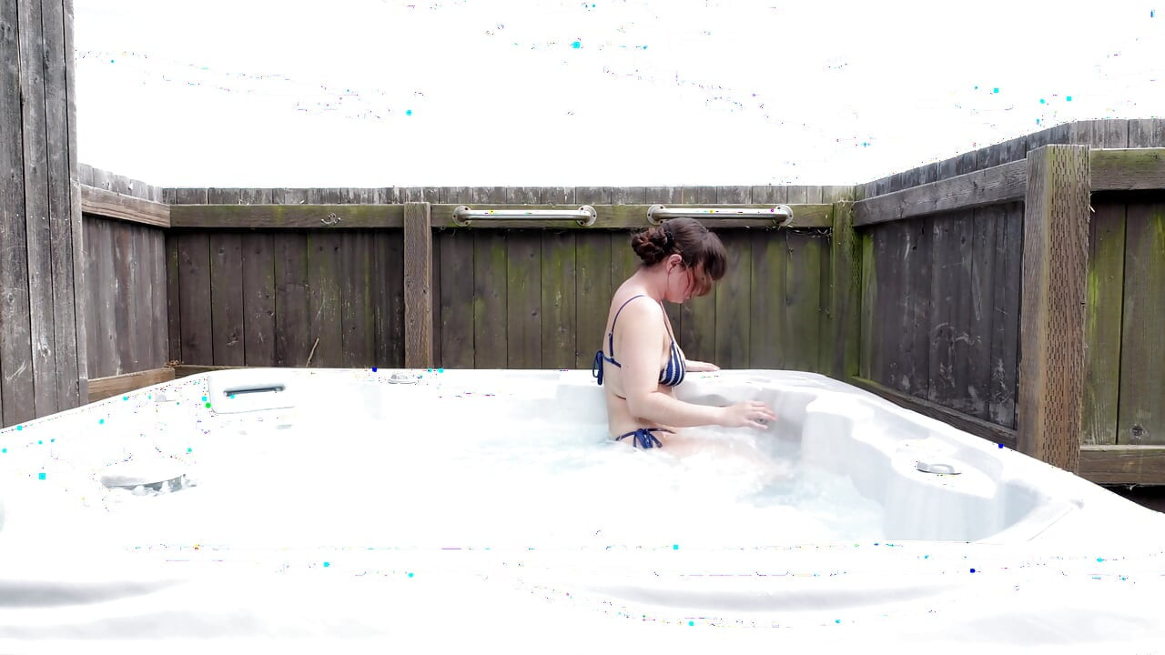 Hot Tub Masturbation