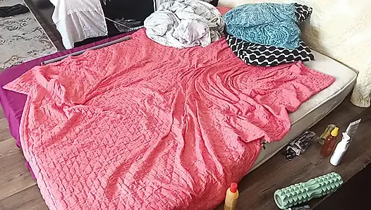 Amateur Couple Crazy Sex in the Bedroom.