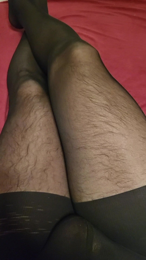 Evening in black nylons