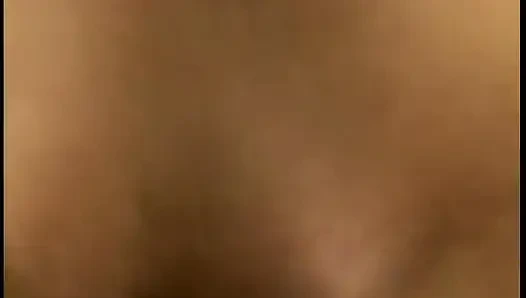 Azgın yarak emiyor sarışın sürtük ıslak amına yarak alıyor