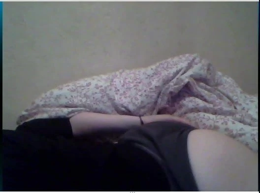 Slutty gf wants camsex and cums