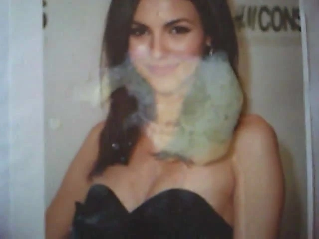 Eerbetoon aan Victoria Justice (6)
