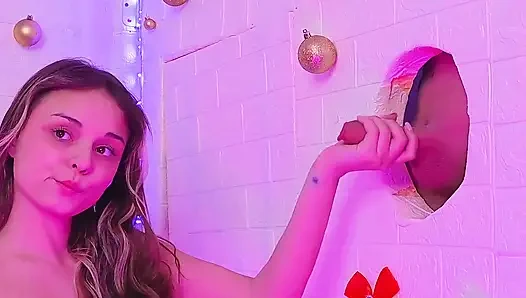 Penis tidak tahan dengan sentuhan seperti itu