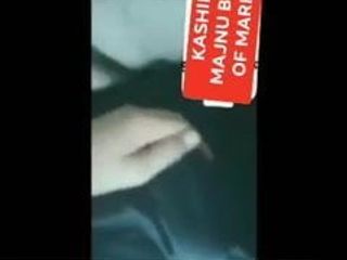 Il ragazzo pakistano Sher Akbar Kashif fa sesso con messaggero e sega