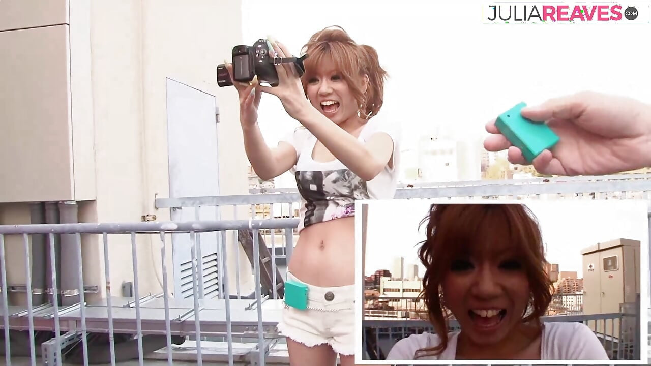 Hottie eats cum after getting fucked by two huge cocks