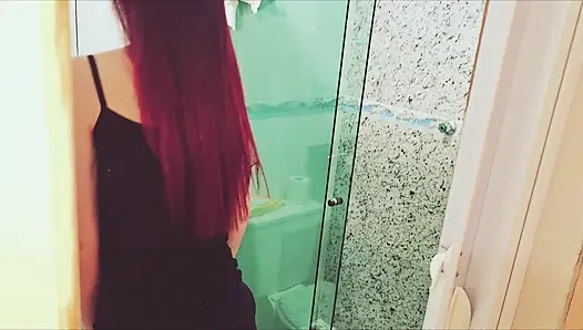 Herkes Giderken Görümcemi Becerdim!