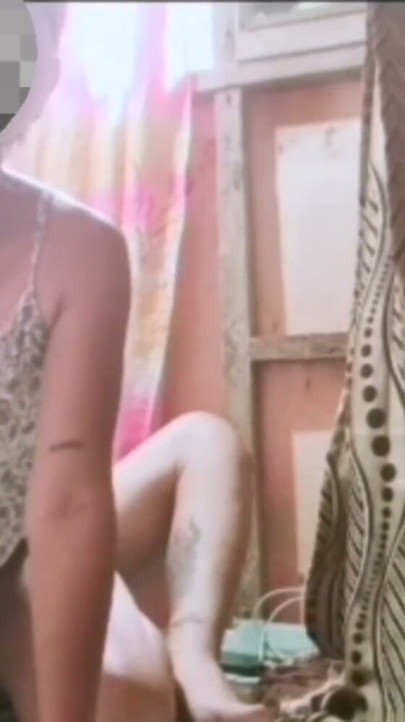 Pinay sexy wife affairs husband friend | Clip 2