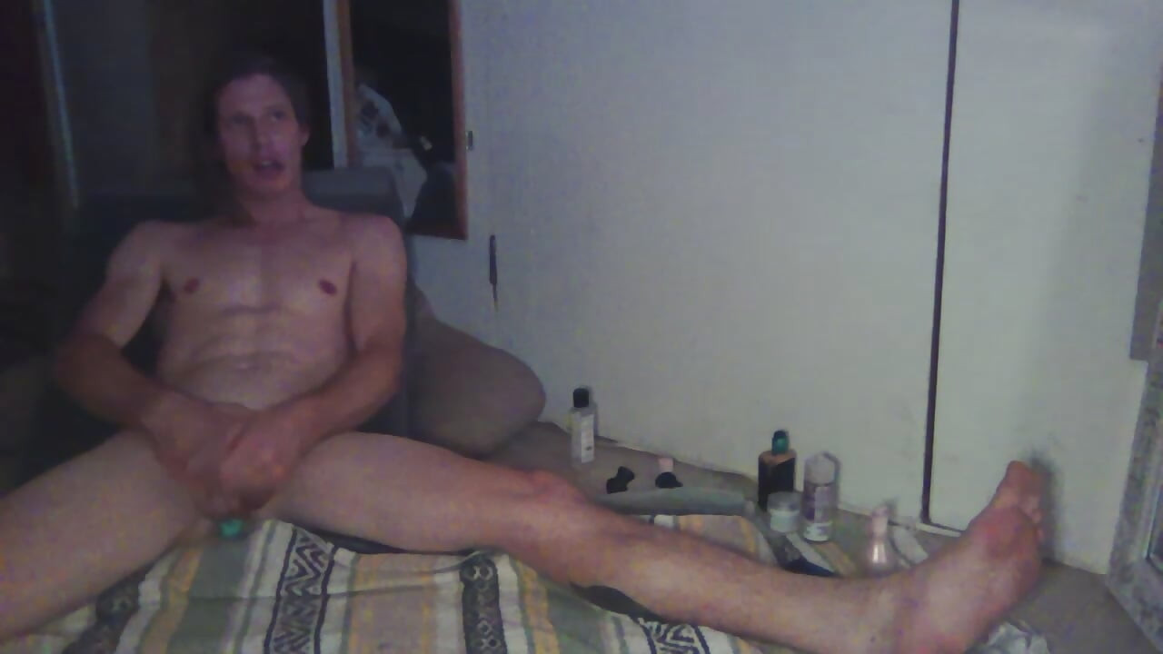 Cam till cum sprays on everything