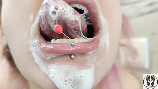 4K языком, Uvula лицо, зубная щетка, хорошее качество изображение