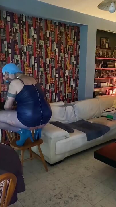 Dirty sissy whore in blue outfit playing hard ass to mouth sex