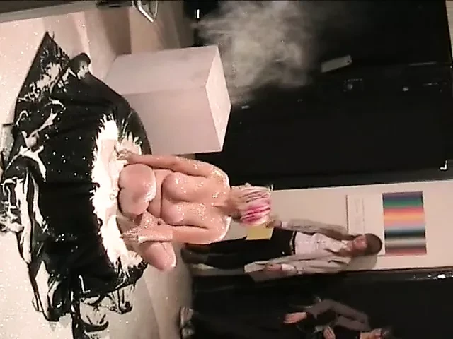 Nude performance