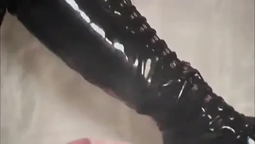 Ateşli fetiş yarağa biniyor!