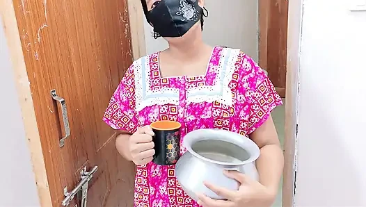 Milk seller aunty fuck by desi boy chudai xxx