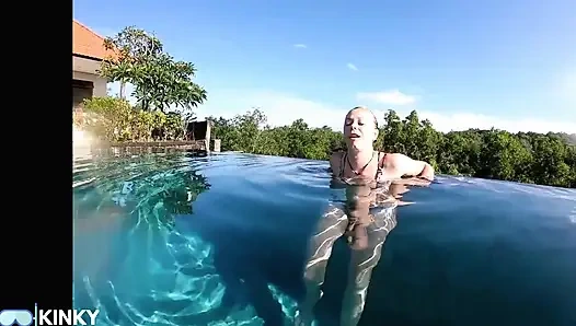 Breath Hold Training in Pool