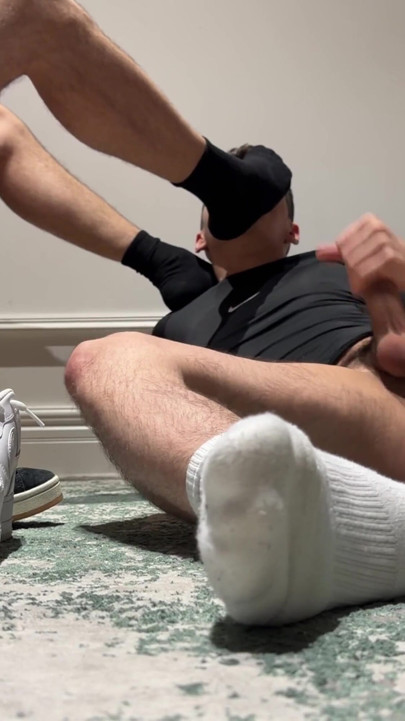 Sniffs Boyfriend's Dirty Socks After Work and Gets Cum Inside