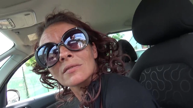 Italian MILF Gives a Blowjob in the Supermarket Parking Lot