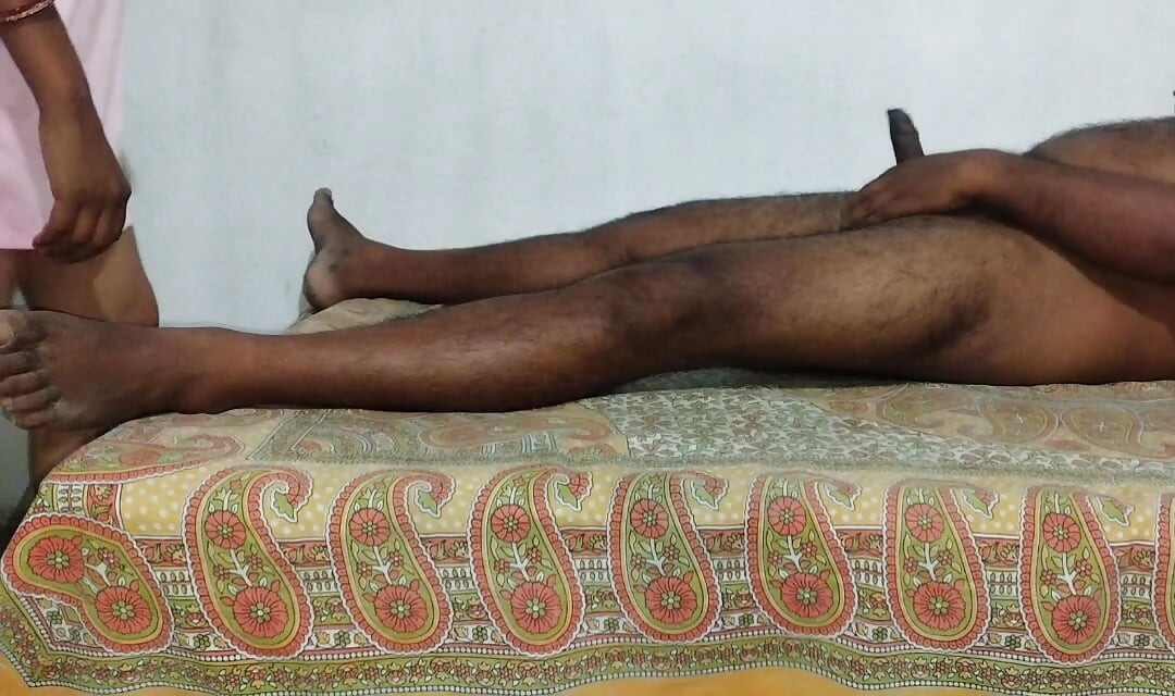 Kaamwali ko bed pe sula ke boor choda aur pani nikala
