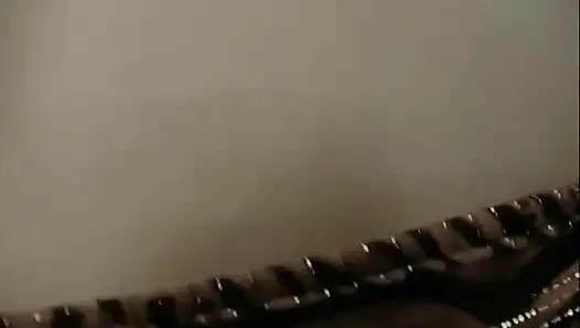 Связан И Трахнут Двумя Возбужденными Мужчинами