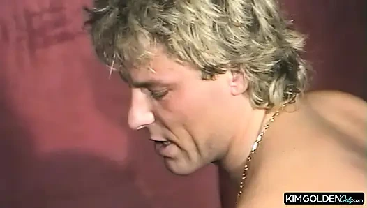 Heisse Lesbenorgie mit harten Schwaenzen