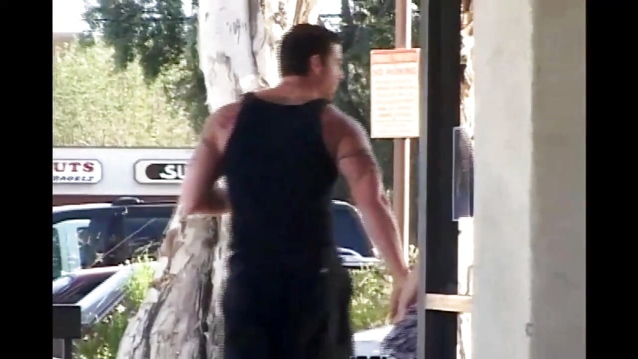 Anal fucking whit tattooed muscle guy