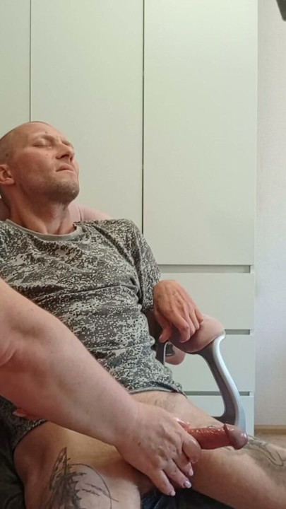 vaimoni katselee, kun kaverini runkkaa mun kyrpää | Osa 3