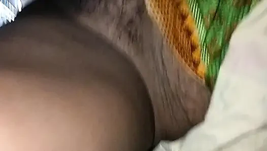 Heute hatte schwägerin die ganze nacht sex mit einem 15-zoll-penis
