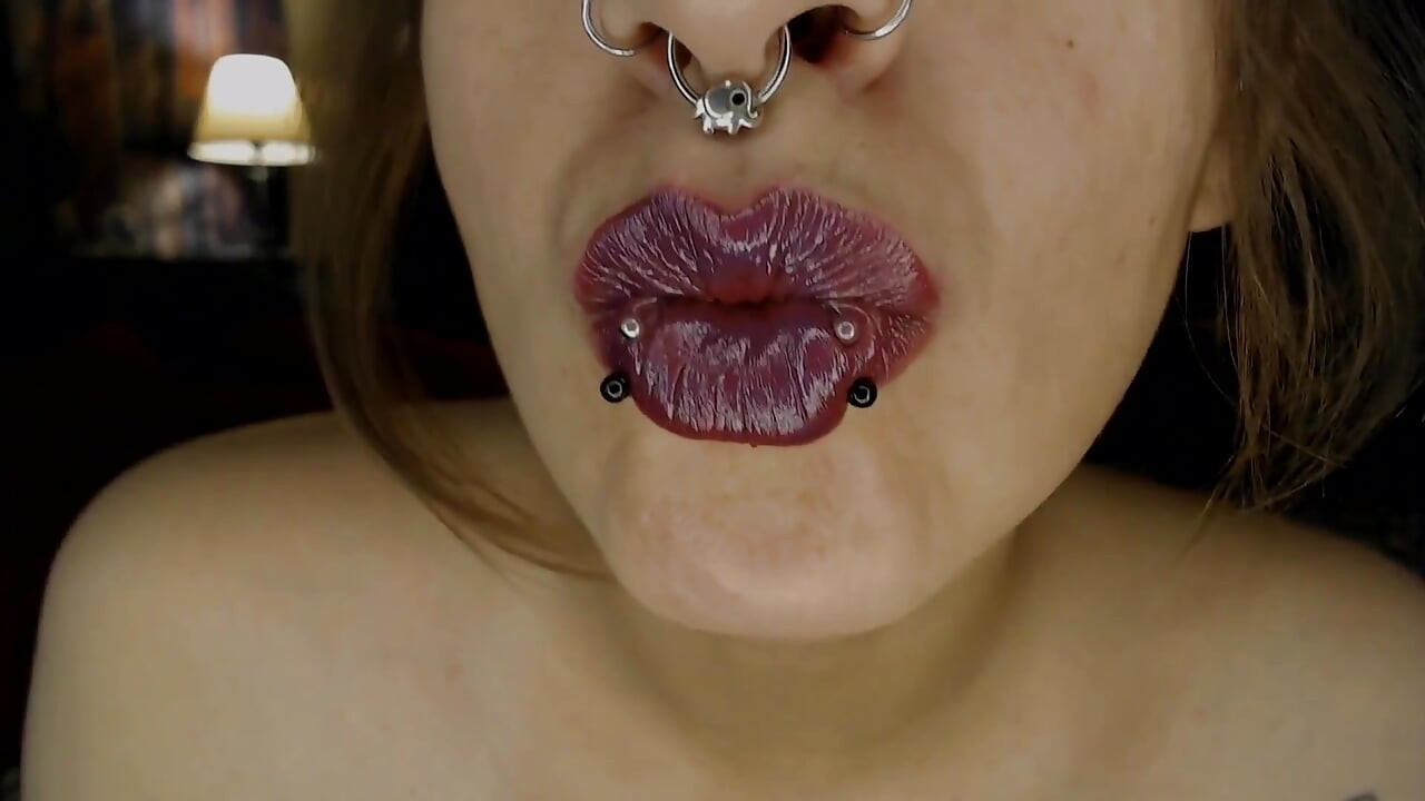 Night Light Purple Plump Lips