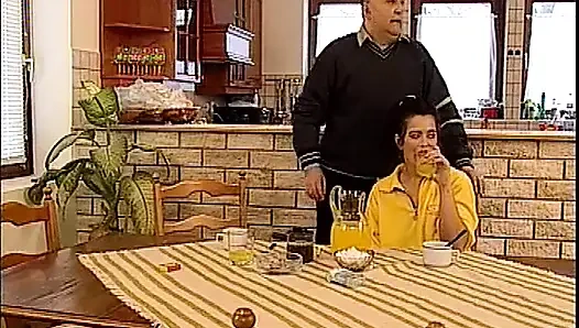 Angelica bella lagi asik ngentot sama ibu rumah tangga