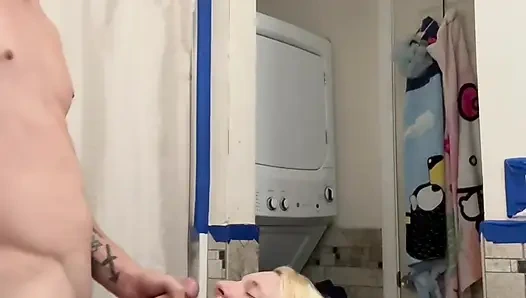 Трах в ванной тайком