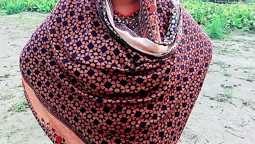 Hoktoml9_Bangladesi village sister-in-law brought me a bag and got on top of me and fucked me.