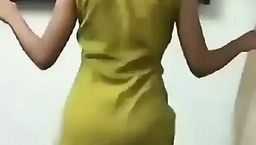 Indian Sexy Booty Dance On DJ Snake Magneta Riddim
