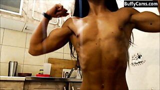 female muscle porn solo