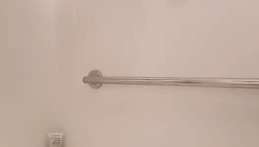 Watch me cum in the shower