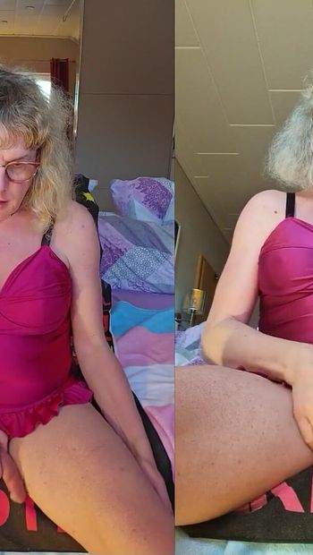 La trans Lilly Sophie joue avec ses gros seins et son mal dur