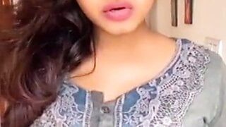 Tik Tok Beautiful girl's big breasts