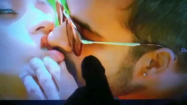 Mehreen pirazada cumtribute