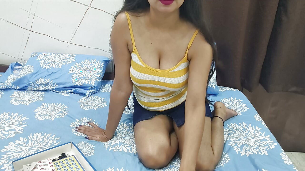 Saara si gadis remaja nakal lagi ngidam kontol pacar temannya