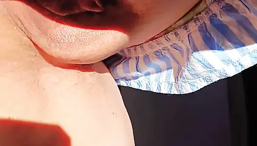 Огромные мясистые губы пизды, большие, как наушники