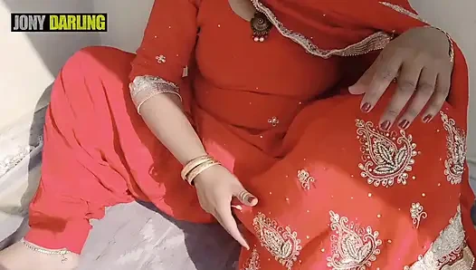 Punjabi Bhabhi Painted Her Nail on Roof