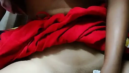 Azgın sali jijas'ın büyük yarağına çılgınca biniyor