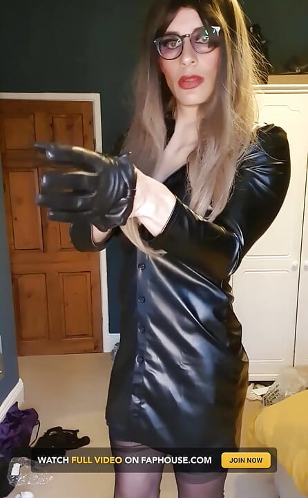 I hope your going to be on your best behaviour for Mistress Jessica in her new leather shirt dress