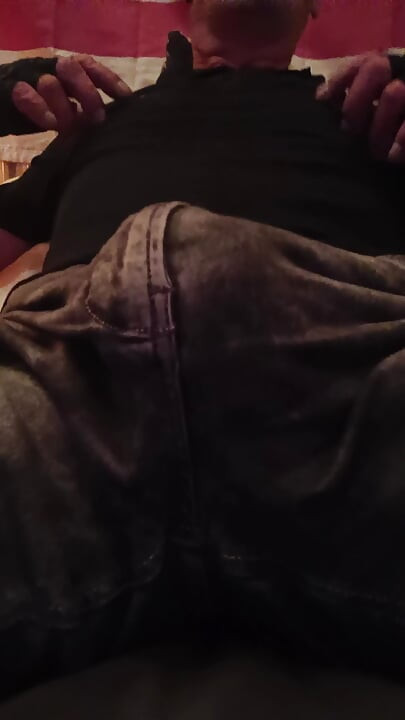 Bố dượng trên điện thoại