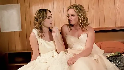 Interview: Marriage and Eloping Featuring Charlie Forde, Lilly Bell